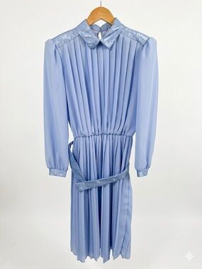 Vintage The Jones Girls periwinkle blue accordion pleated dress size 10